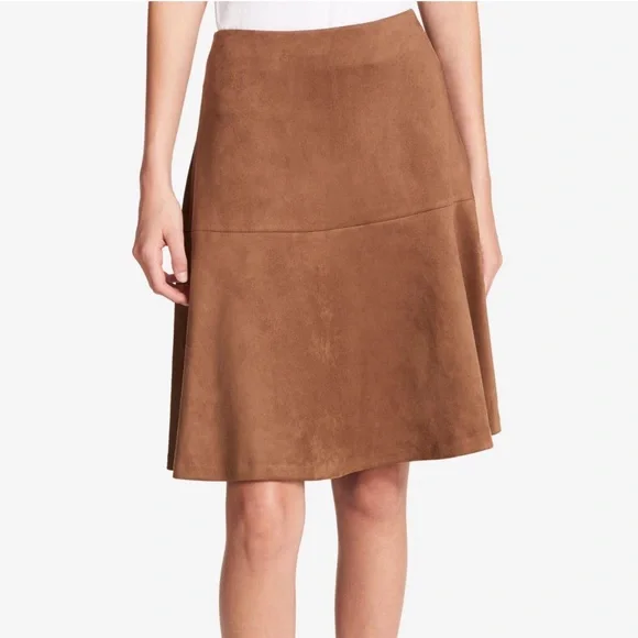 *NWT* Tommy Hilfiger Congac Faux Suede Swing Skirt - Picture 1 of 9